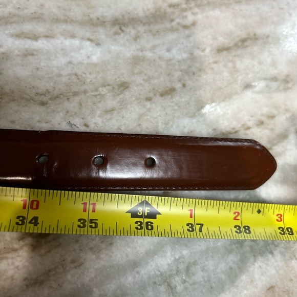 COACH MENS BROWN LEATHER DRESS BELT Size 34 SOLID BRASS BUCKLE - Picture 4 of 11